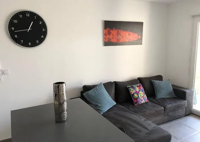 Magnifique Au Lavandou Ле-Лаванду